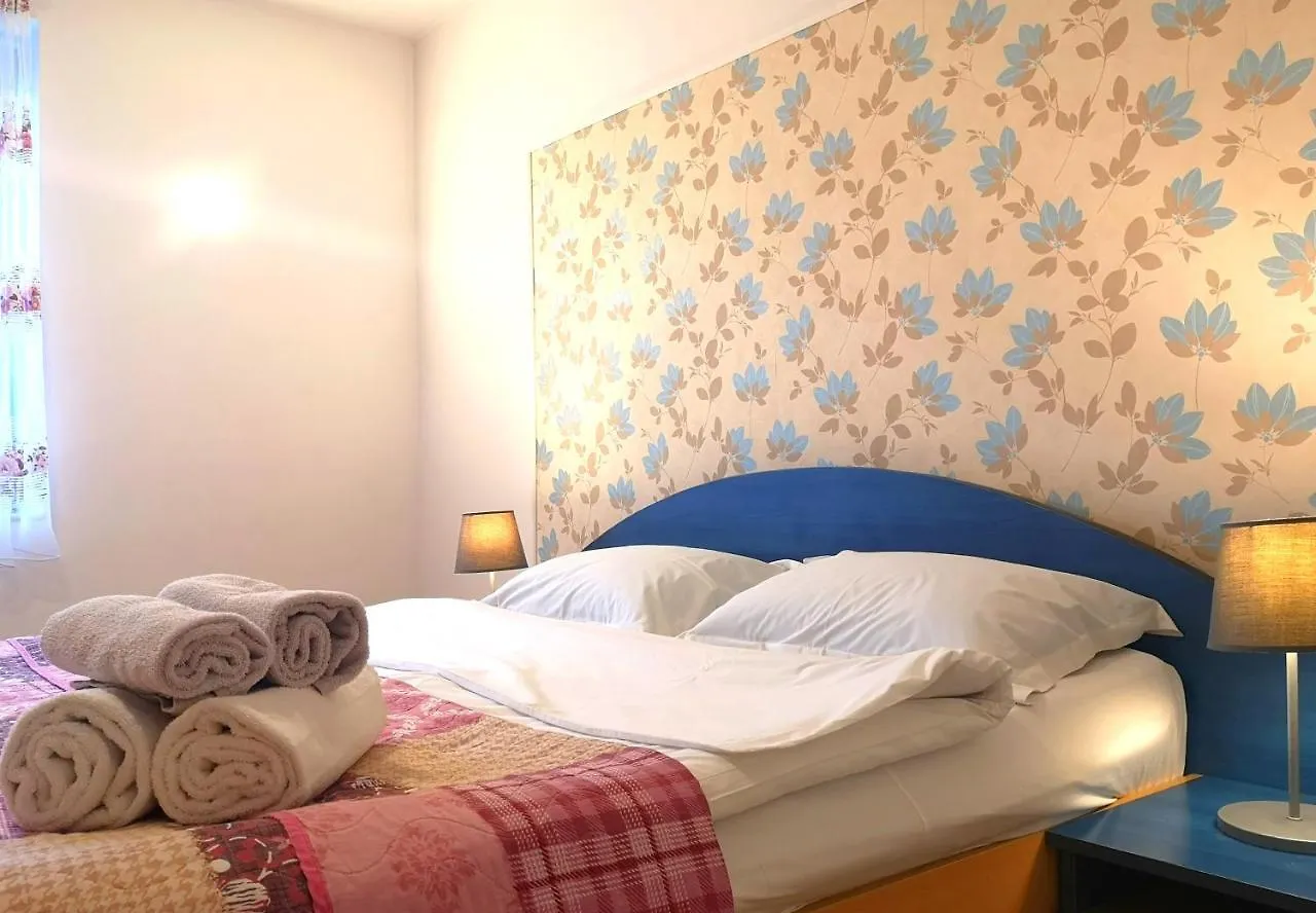 Apartment Comfy&Bright 2Bd Family-Friendly Apt Amazing View Bucharest
